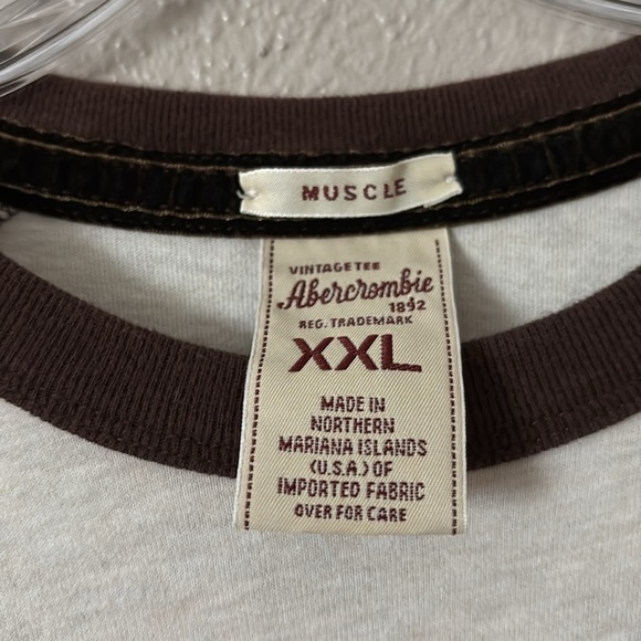 Men’s Abercrombie & Fitch Muscle Vintage Tee, XXL, Oatmeal/Brown - Picture 3 of 5